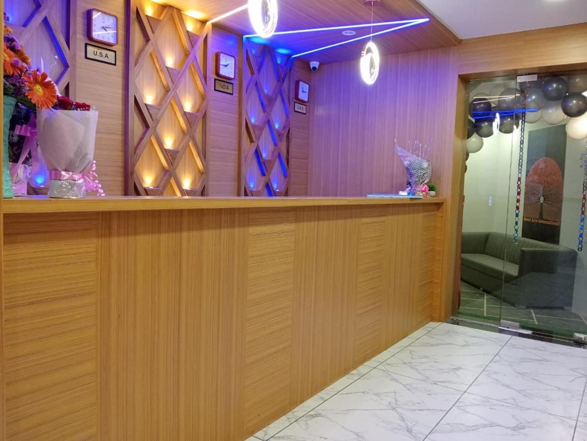 מומביי Hotel Arts International מראה חיצוני תמונה