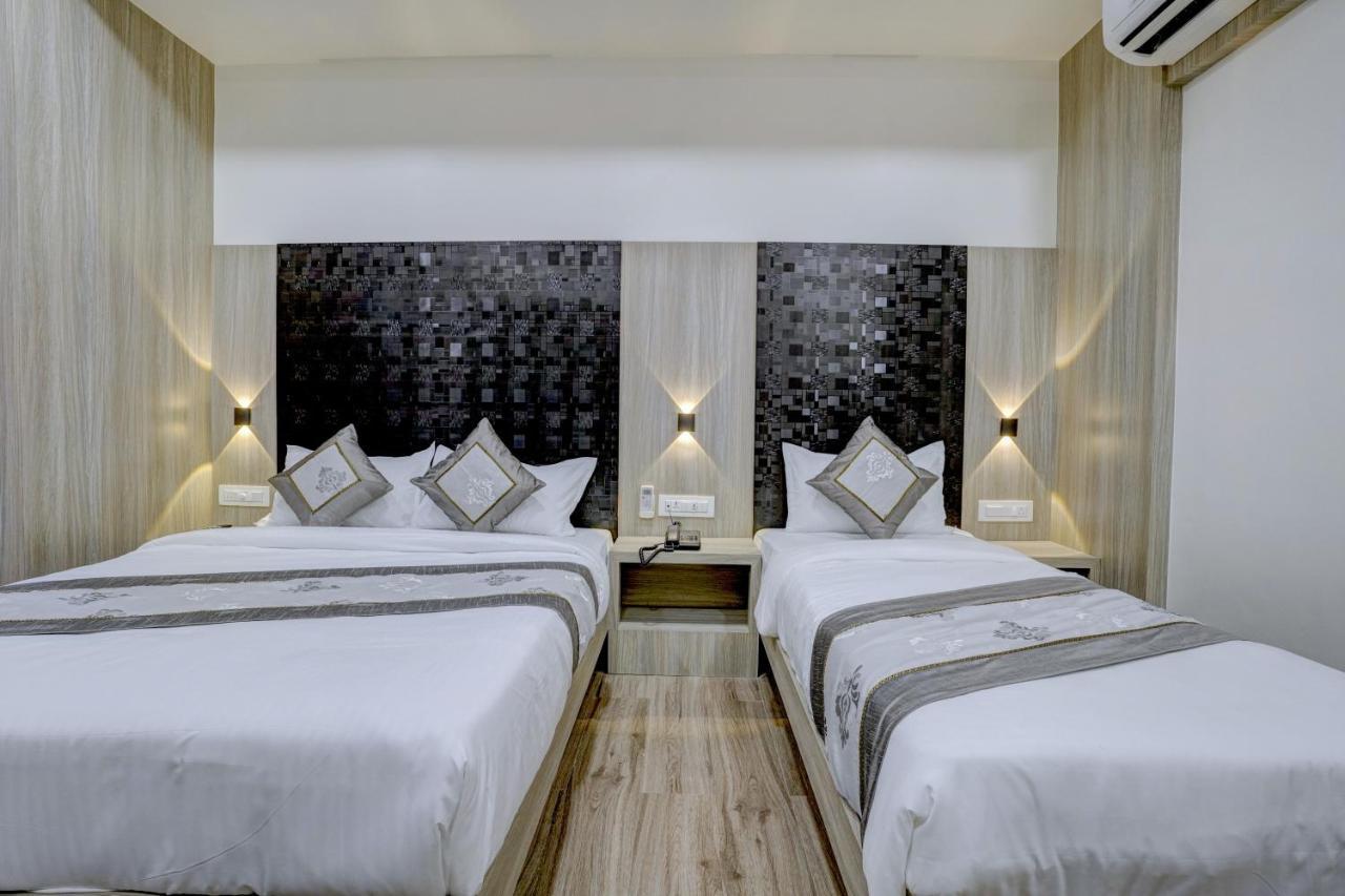 מומביי Hotel Arts International מראה חיצוני תמונה
