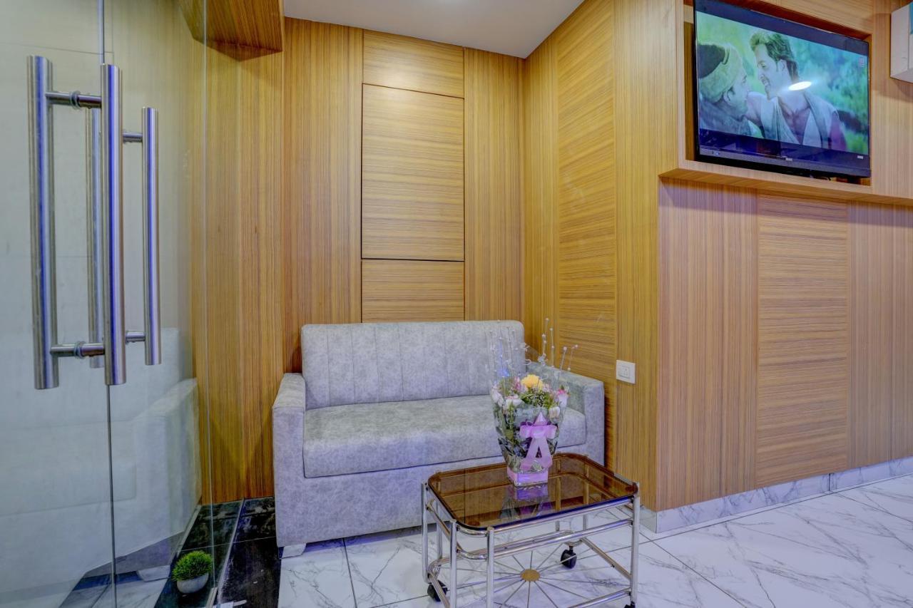 מומביי Hotel Arts International מראה חיצוני תמונה