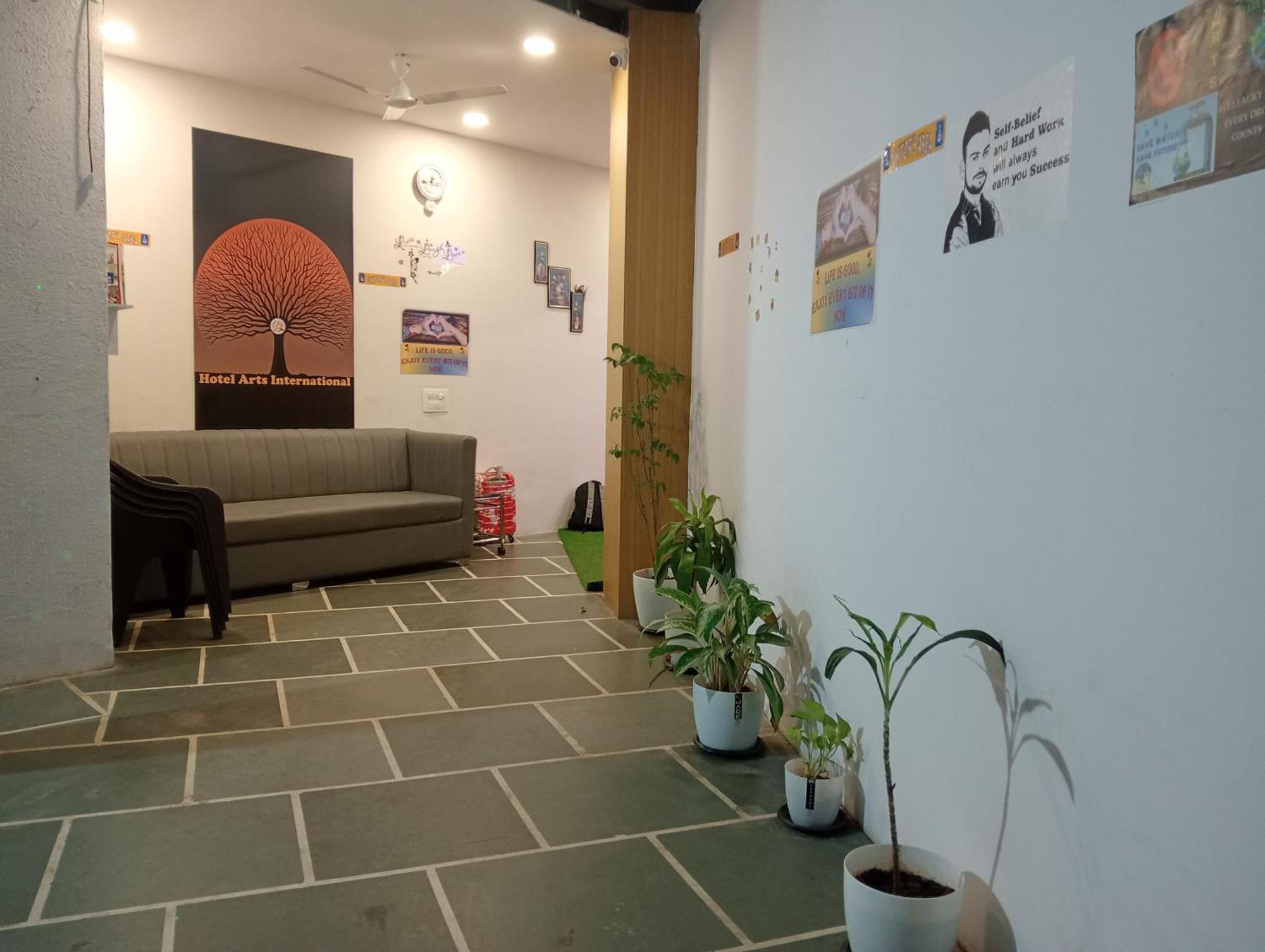 מומביי Hotel Arts International מראה חיצוני תמונה